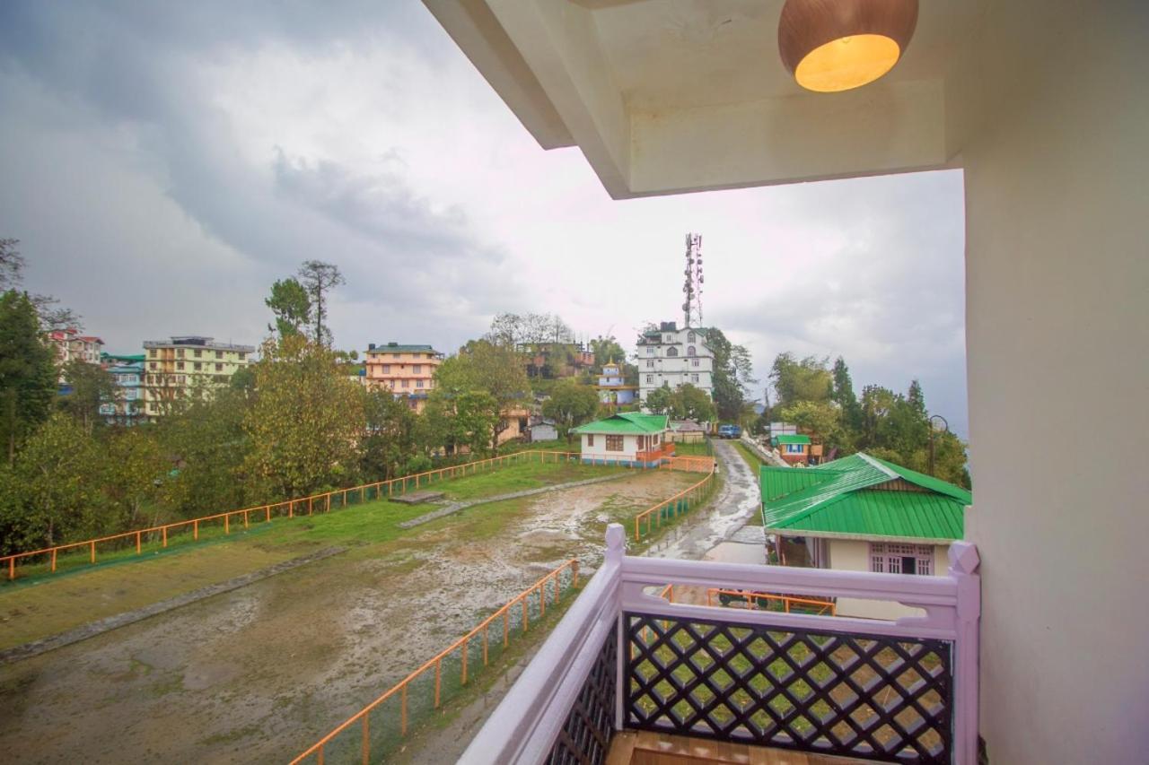 The Pelling Resort Exteriör bild